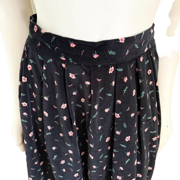 VTG CARROLL REED Black Floral Velvet A-line Midi Skirt SZ 10 - Picture 3 of 10